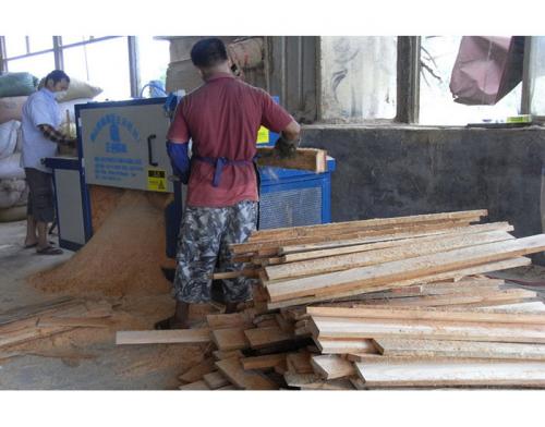 廣東省-惠州方木多片鋸150高加工現場2