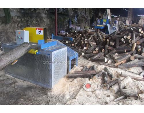 湖南汝城圓木截斷機加工現場