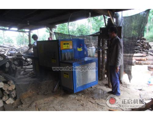 山西省-長(zhǎng)治市-長(zhǎng)子縣-鋸9-25圓木機(jī)加工現(xiàn)場(chǎng)